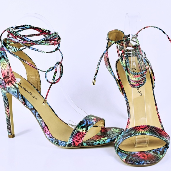 High Heels - Picture 8 of 8